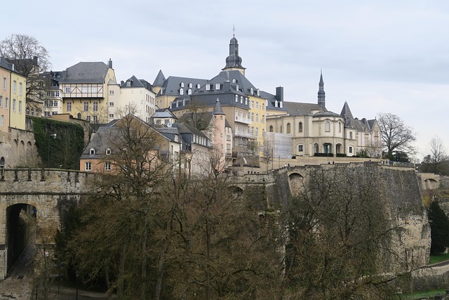 Luxembourg 500MB, 30 days