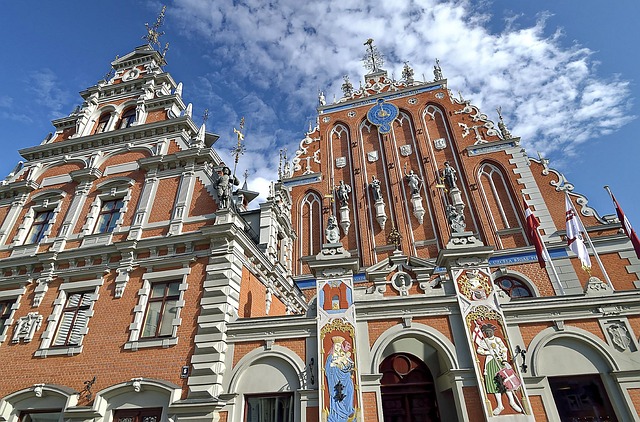 Latvia 500MB, 30 days